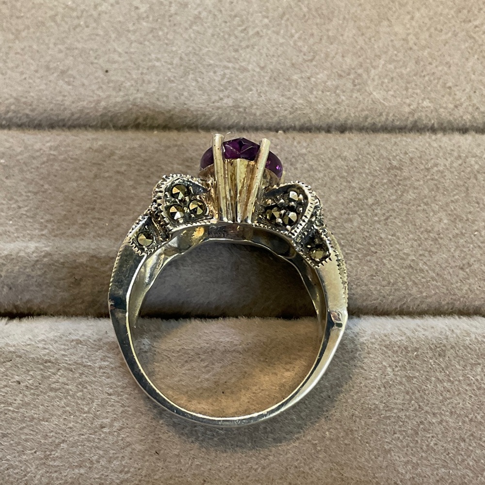Elegant Purple Teardrop Ring - Picture 6 of 6